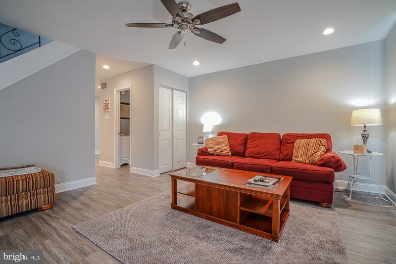 12812 Elnora Road Philadelphia, PA 19154 - Photo 8 of 44