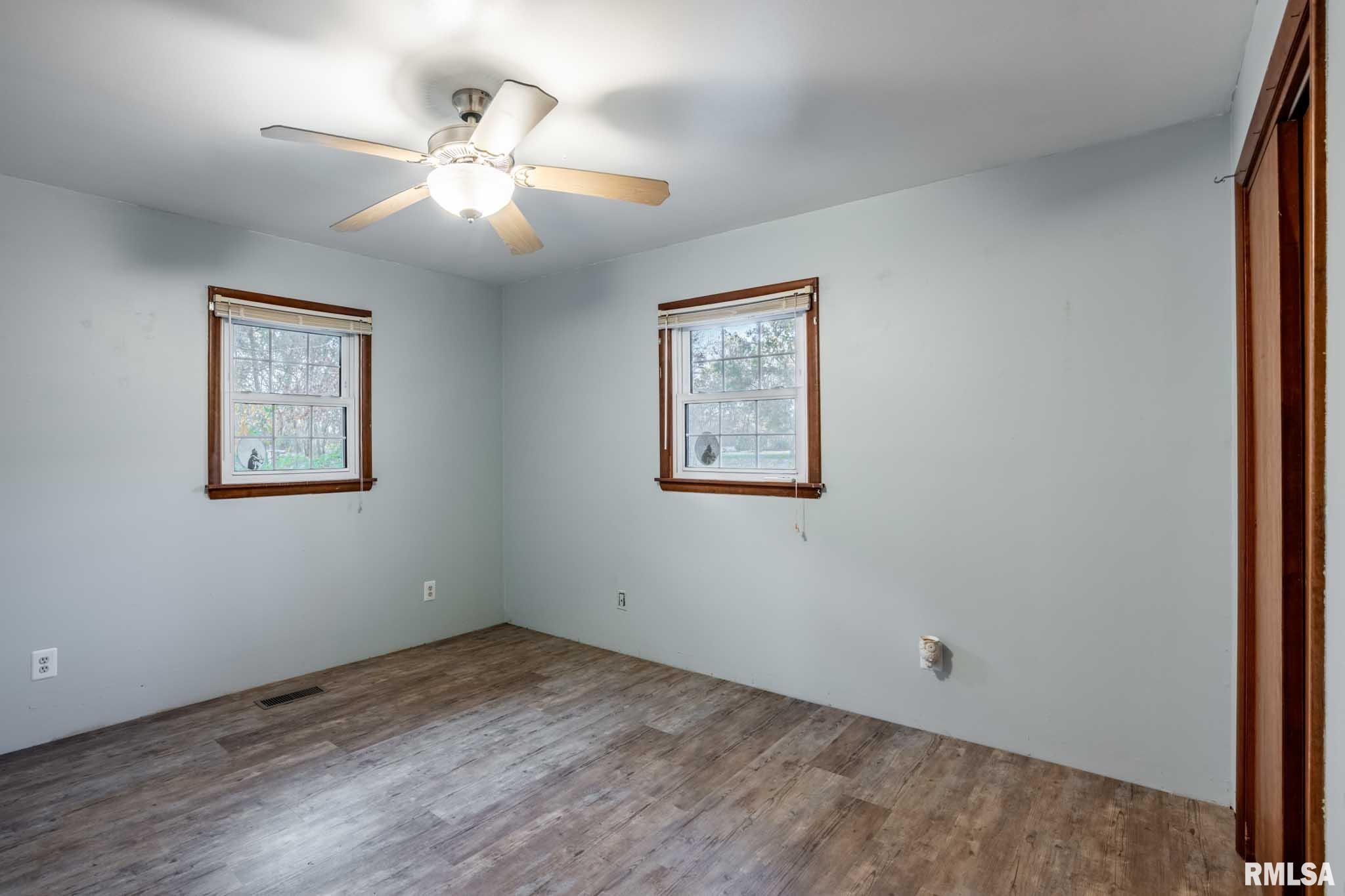 395 North Hankins Road Harrisburg, IL 62946 - Photo 14 of 28