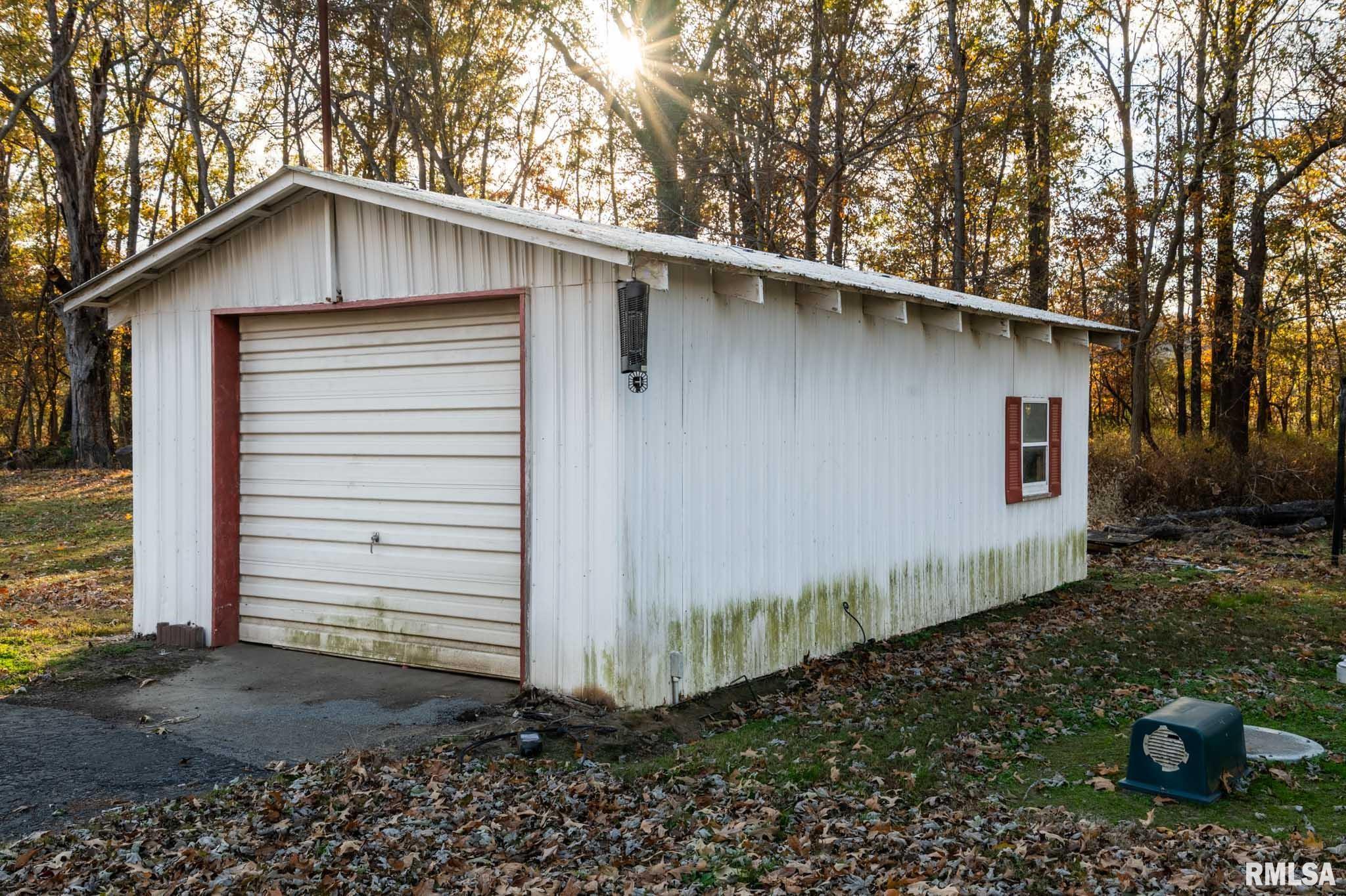 395 North Hankins Road Harrisburg, IL 62946 - Photo 19 of 28