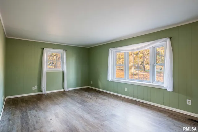 $150,000 | 395 North Hankins Road, Harrisburg, IL 62946