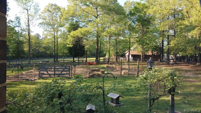 10390 Carriage Road Providence Forge, VA 23140 - Photo 18 of 42 Gallery Image 18