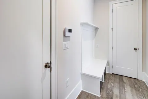 $950,000 | 4640 Vinings Cyn Bend Southeast, Atlanta, GA 30339