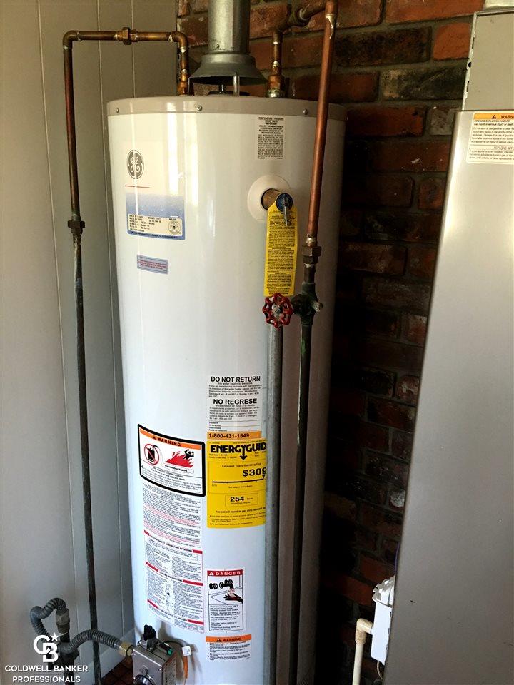 3600 State Road Fort Gratiot, MI 48059 - Photo 30 of 41 Water Heater