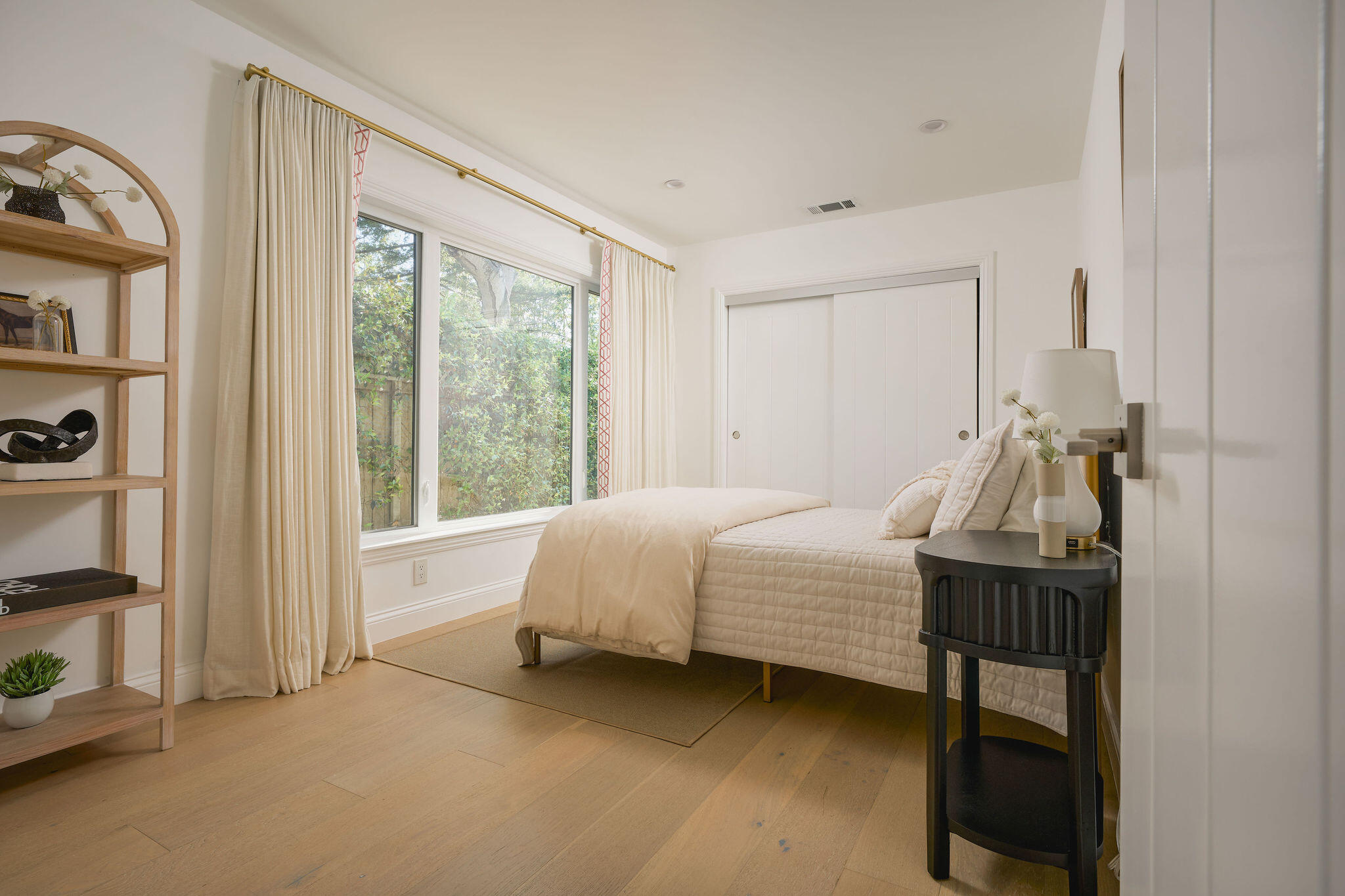 627 Romero Canyon Road Montecito, CA 93108 - Photo 31 of 44 Third ground floor bedroom
