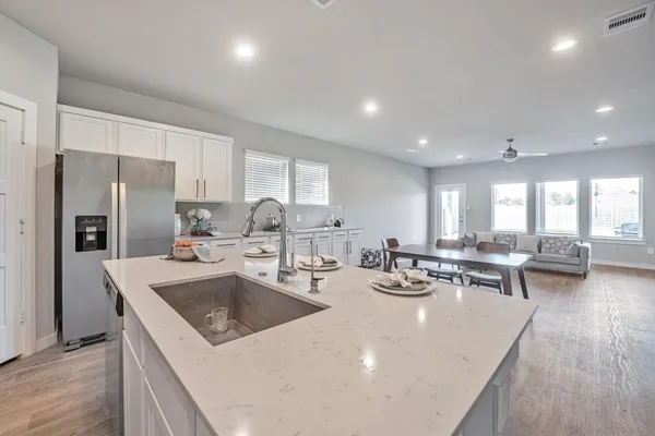 $2,750 | 12107 Wind River Drive, Conroe, TX 77384