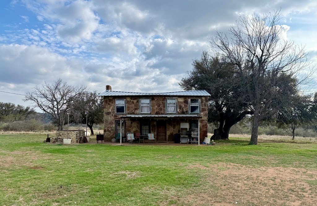 6098 Smith Road Mason, TX 76856 - Photo 3 of 11