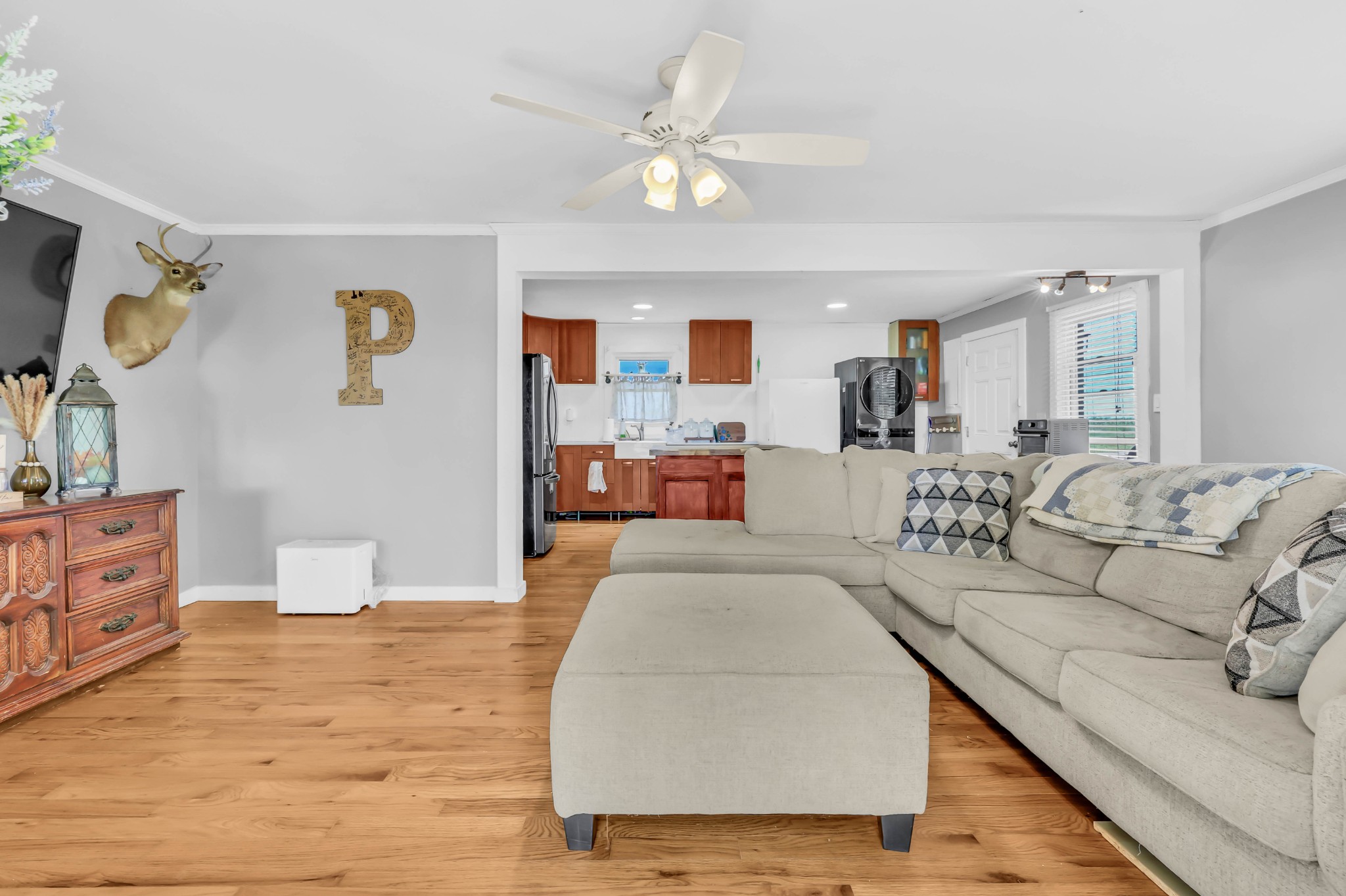 1068 Hugh Hunter Road Oak Grove, KY 42262 - Photo 8 of 30 a living room with furniture and wooden floor
