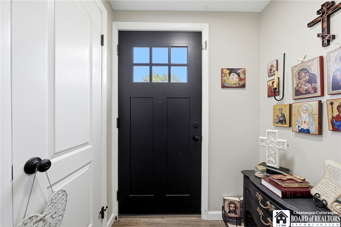 3388 Ridge Road Ransomville, NY 14131 - Photo 4 of 47 Gallery Image 4