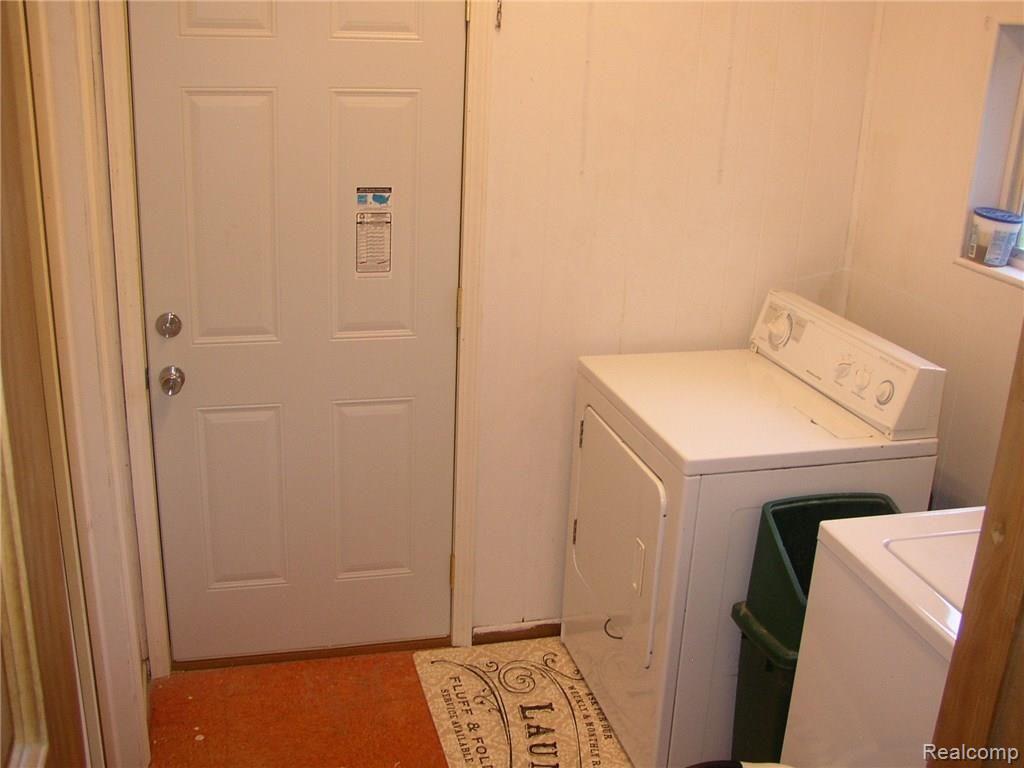 5297 Hammond Road Lapeer, MI 48446 - Photo 27 of 43 P6290013.JPG