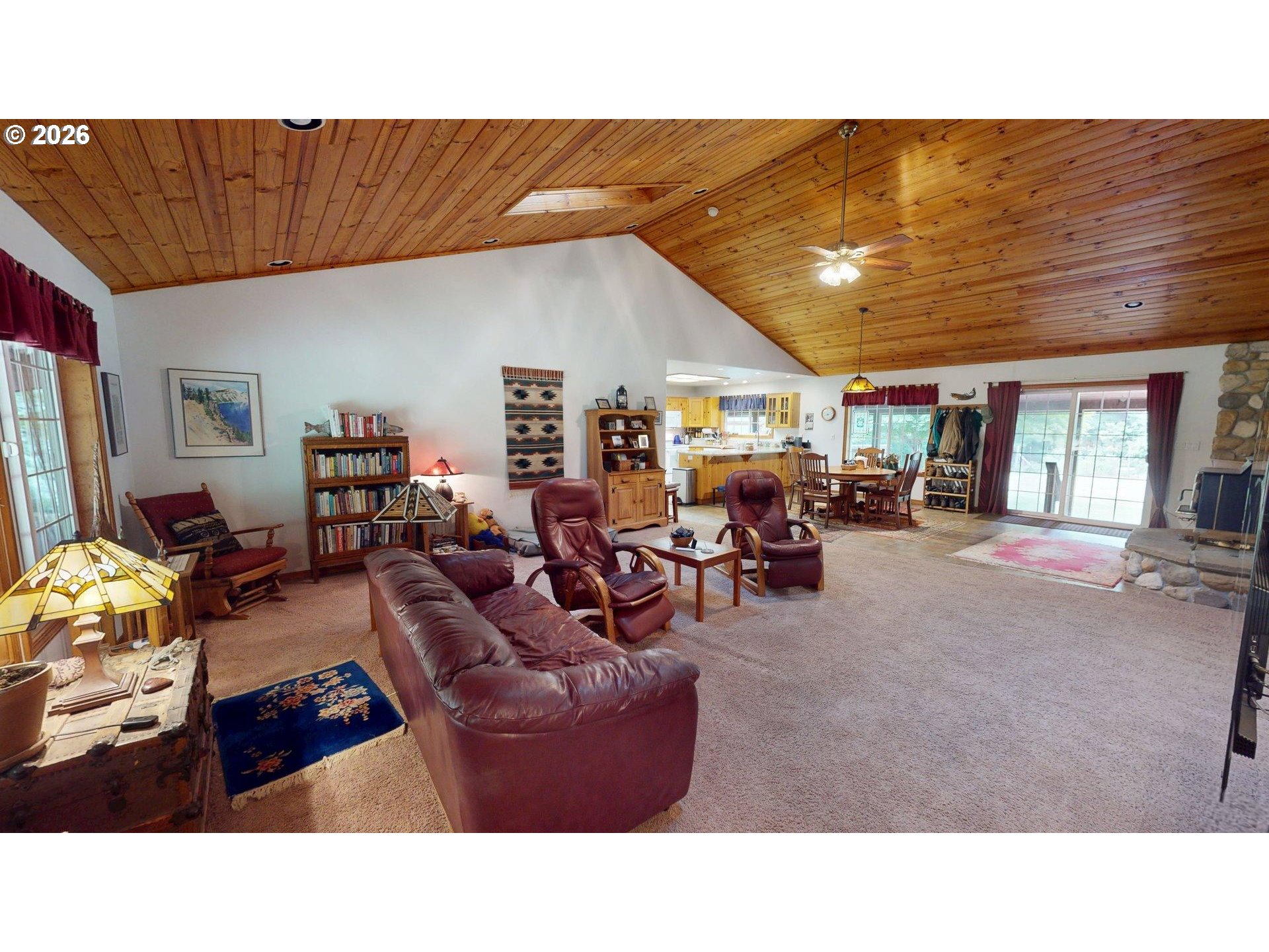 95835 Martin Ranch Road Brookings, OR 97415 - Photo 5 of 43 Living Room