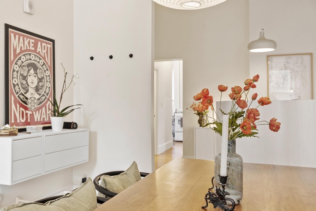 73 Rutland Street, Unit 2 Boston, MA 02118 - Photo 4 of 17