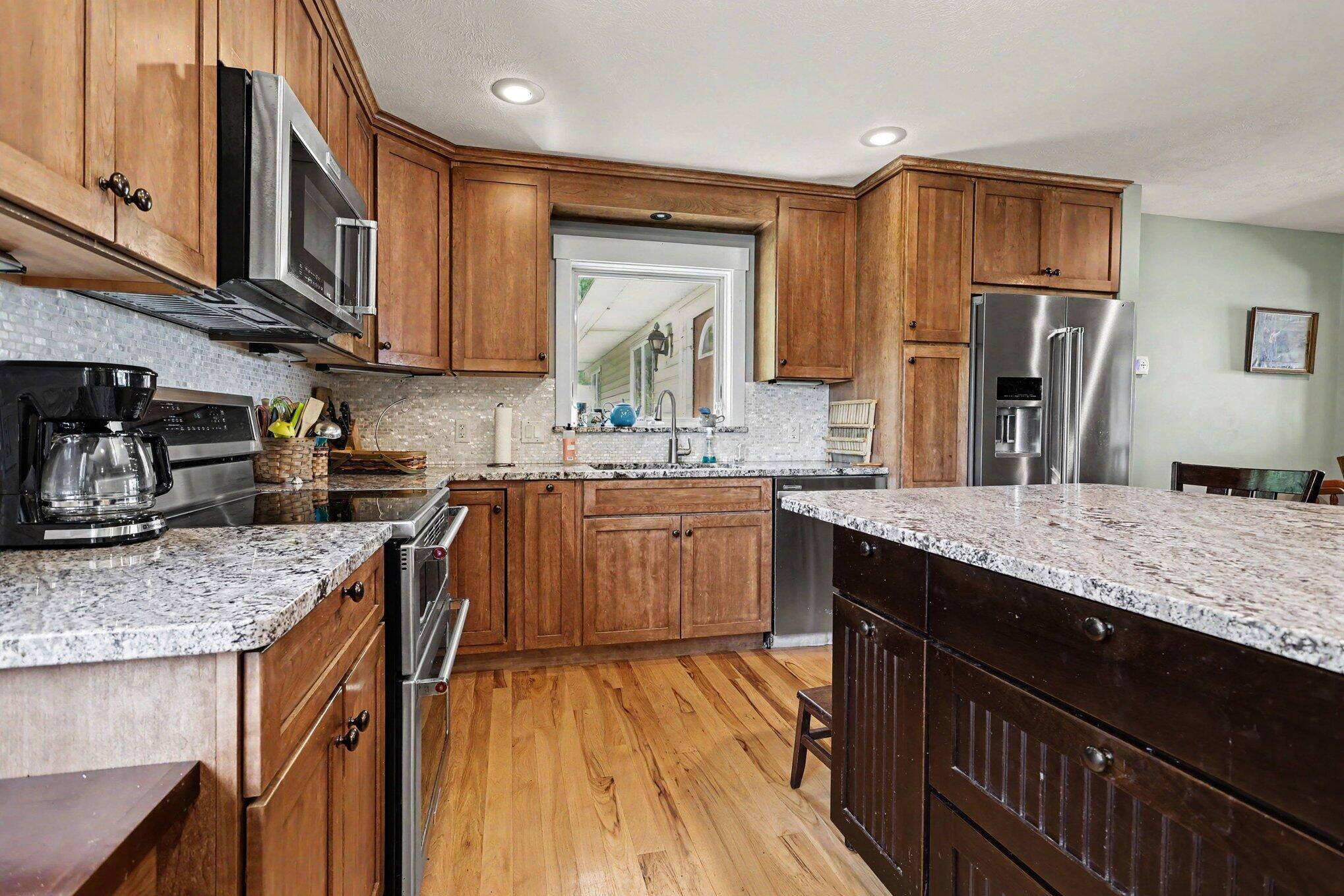 10492 Range Line Road Berrien Springs, MI 49103 - Photo 11 of 40 013_file_7161