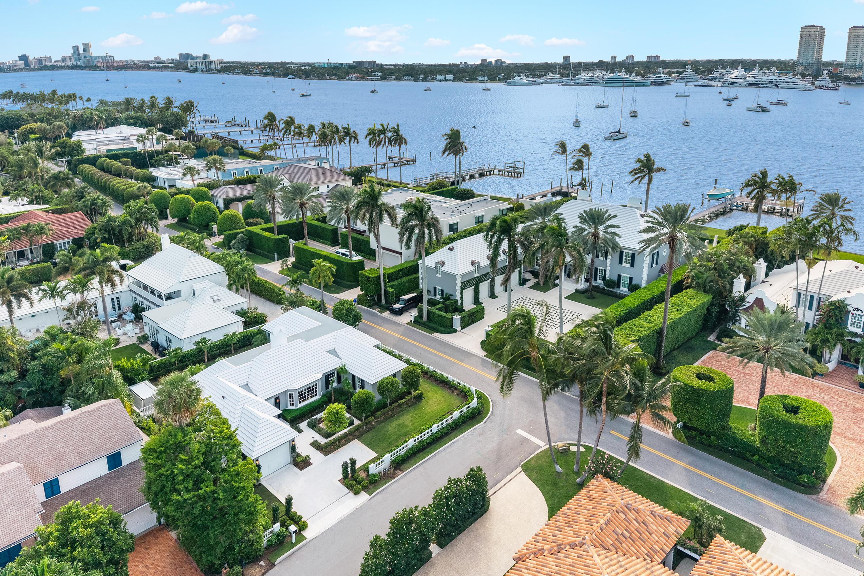 284 Monterey Road Palm Beach, FL 33480 - Photo 20 of 21 an aerial view of multiple house