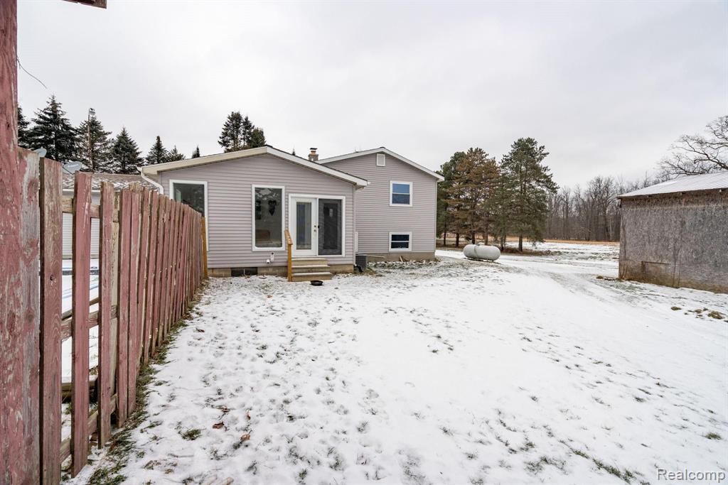 10223 Rolston Road Byron, MI 48418 - Photo 29 of 36