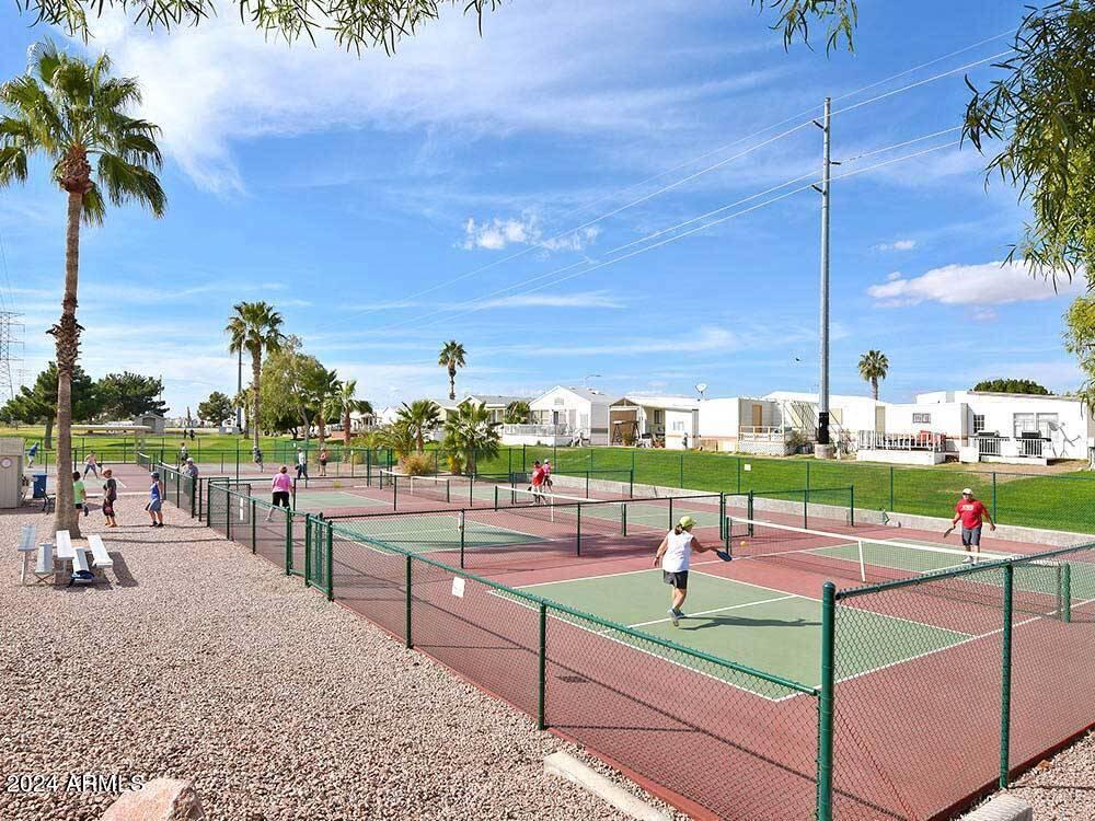 650 North Hawes Road, Unit 3205 Mesa, AZ 85207 - Photo 40 of 46 Viewpoint pickleball pic