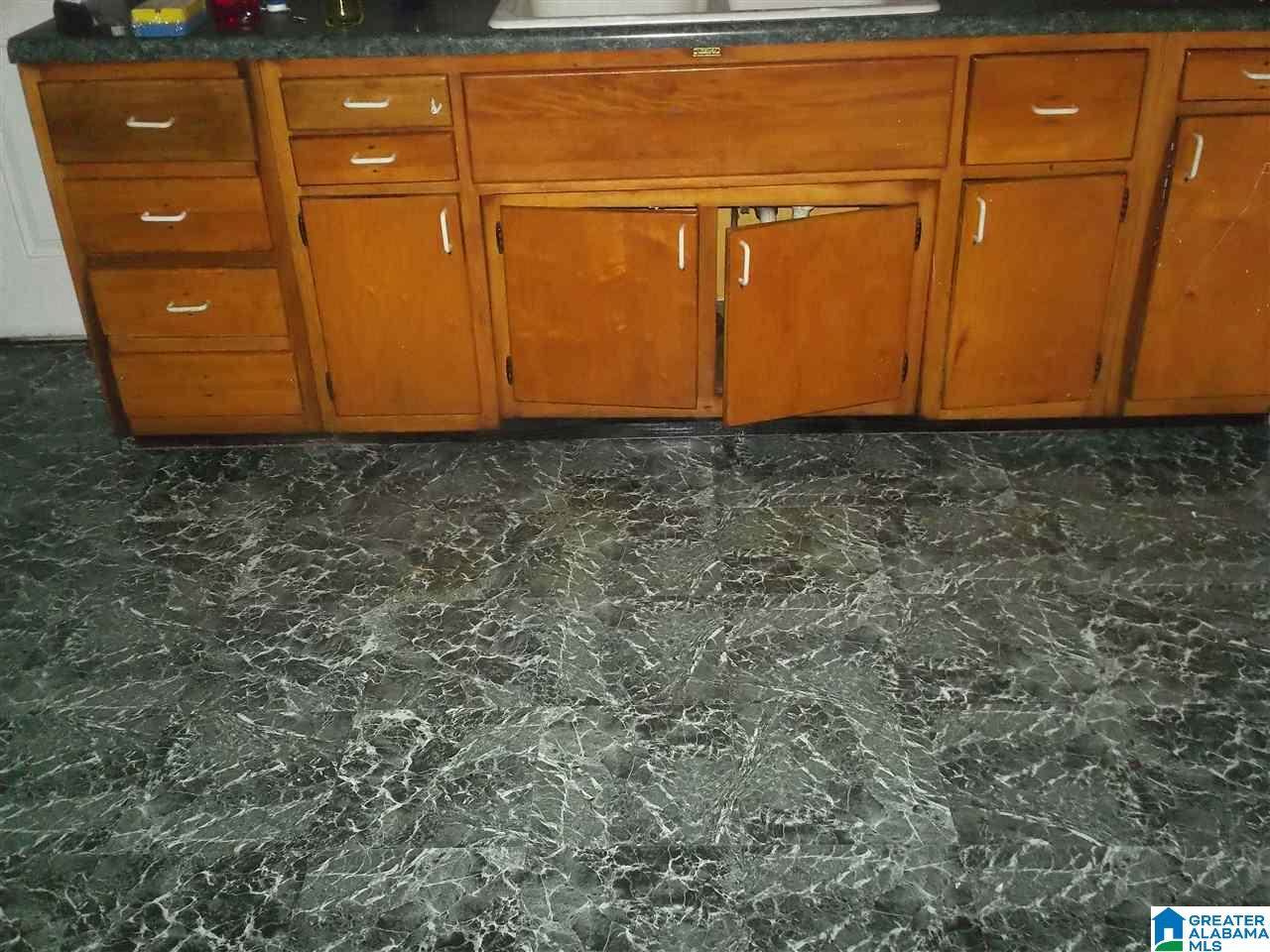 1540 17th Way Southwest Birmingham, AL 35211 - Photo 12 of 14