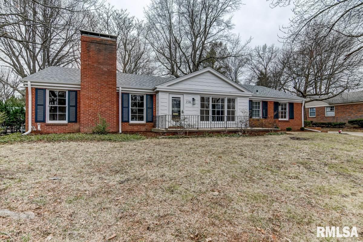 2136 Huntleigh Road Springfield, IL 62704 - Photo 1 of 24
