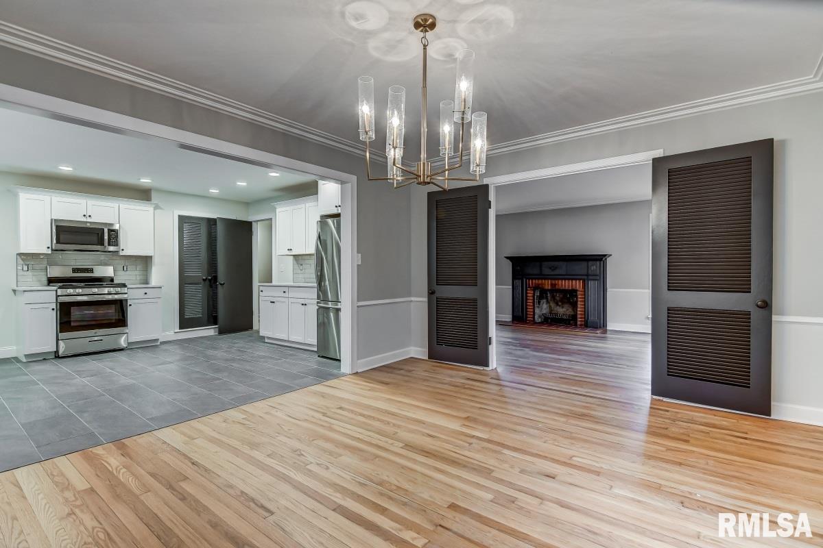 2136 Huntleigh Road Springfield, IL 62704 - Photo 5 of 24