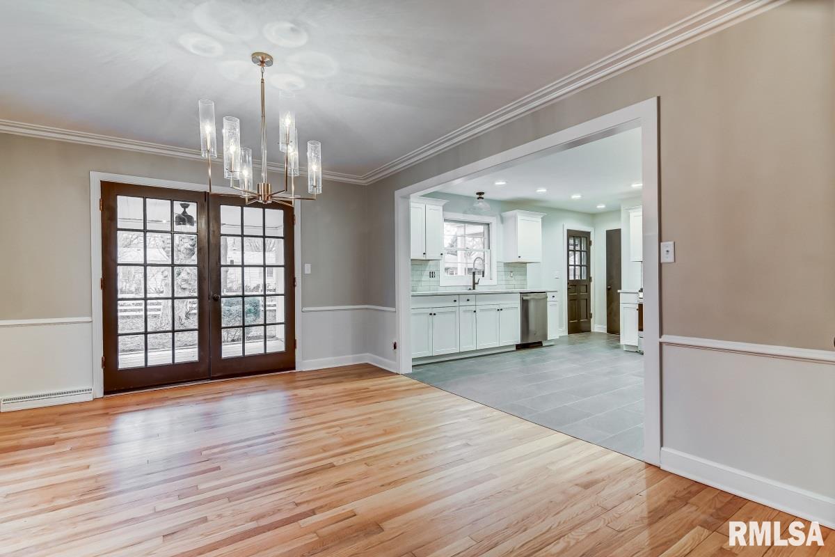 2136 Huntleigh Road Springfield, IL 62704 - Photo 7 of 24