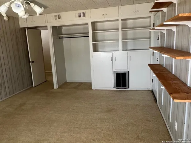 $214,900 | 702 Esplanade, Karnes City, TX 78118