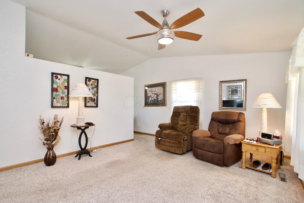235 Topsfield Road Columbus, OH 43228 - Photo 3 of 20 Gallery Image 3