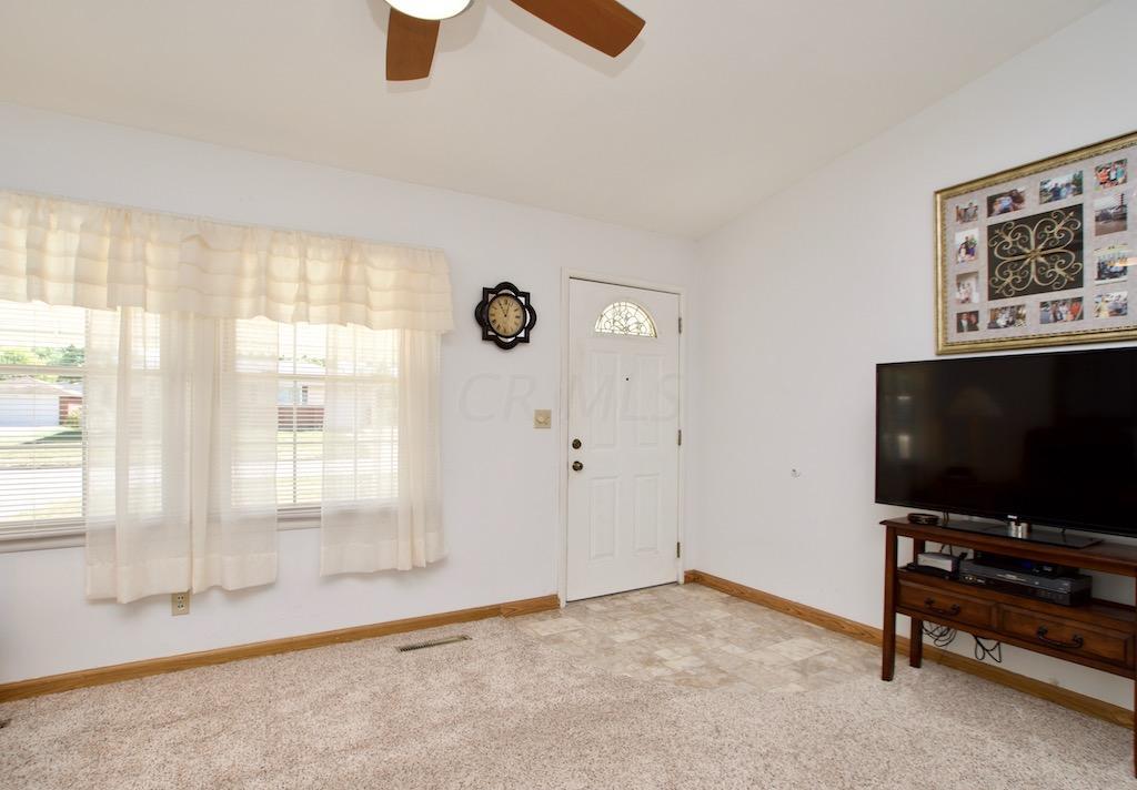 235 Topsfield Road Columbus, OH 43228 - Photo 5 of 20 Gallery Image 5