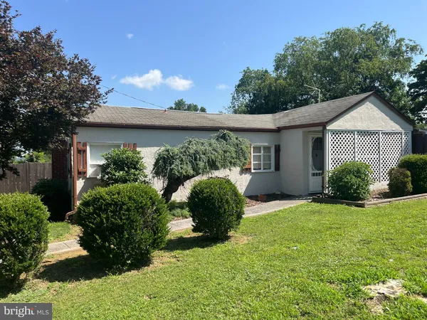 $285,000 | 12 Corron Drive, Front Royal, VA 22630