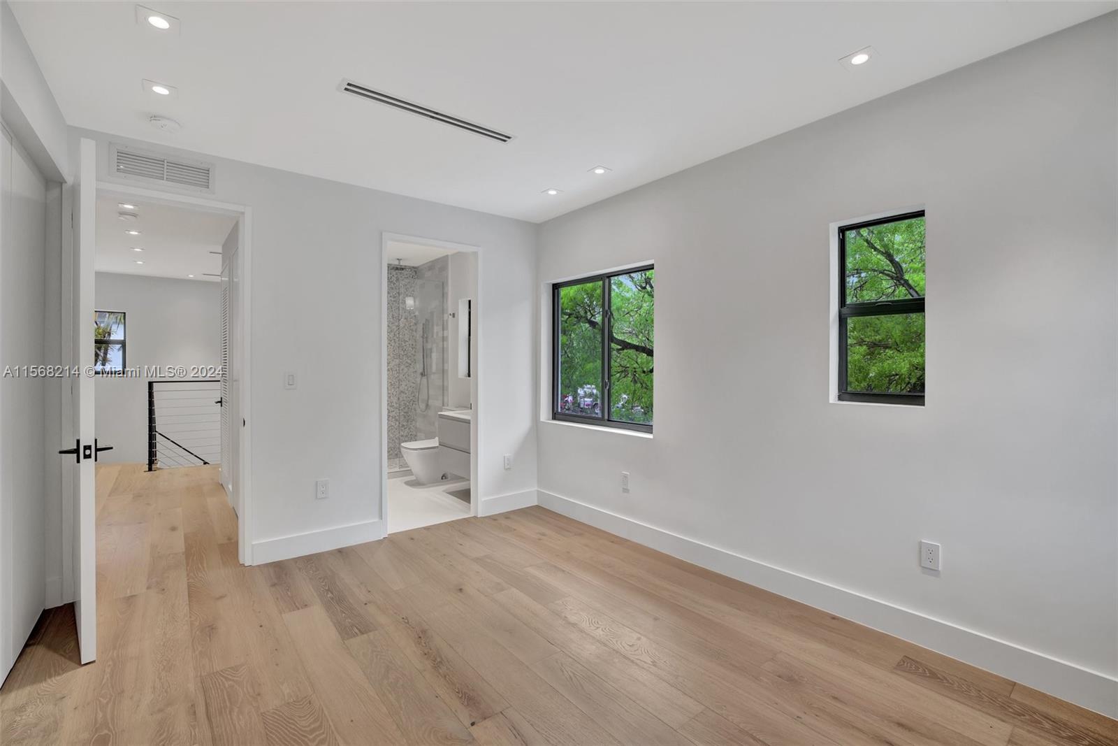 4321 Alton Road Miami Beach, FL 33140 - Photo 40 of 56