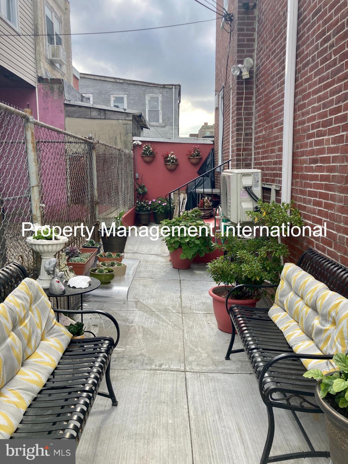 610 Rising Sun Avenue Philadelphia, PA 19140 - Photo 2 of 28