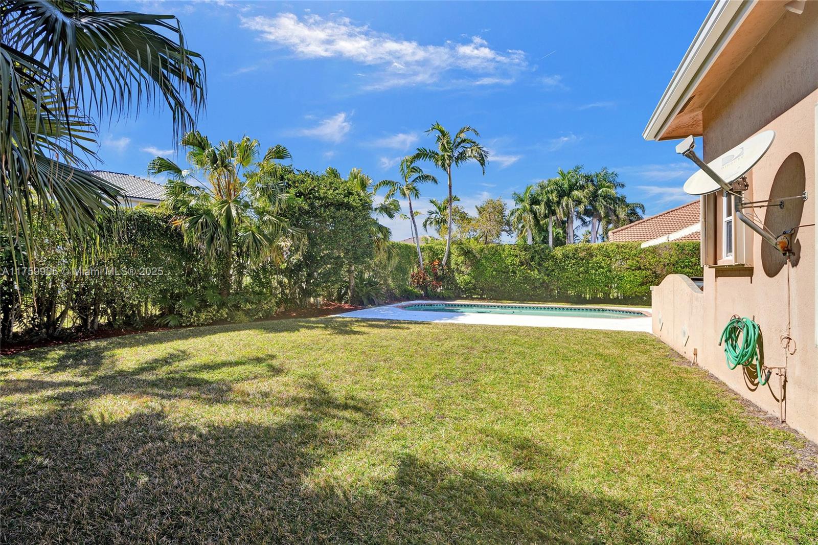 1436 Blue Jay Circle Weston, FL 33327 - Photo 36 of 38