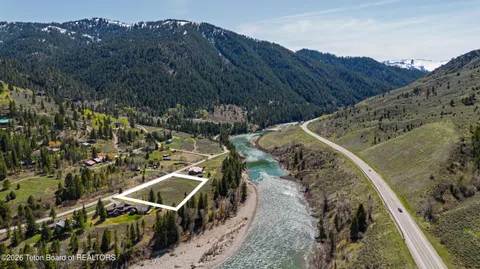 $1,595,000 | 12075 South Hoback Junction South Road, Jackson, WY 83001