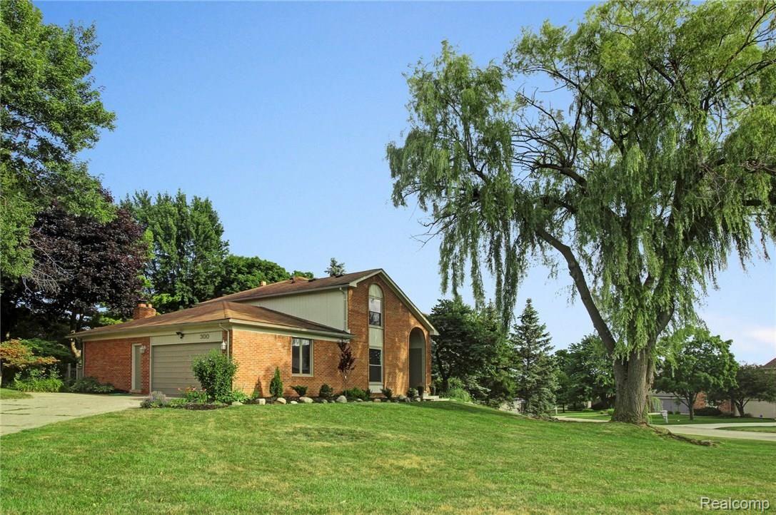 300 Shellbourne Drive Rochester, MI 48309 - Photo 42 of 45 IMG_6795_6_7.jpg