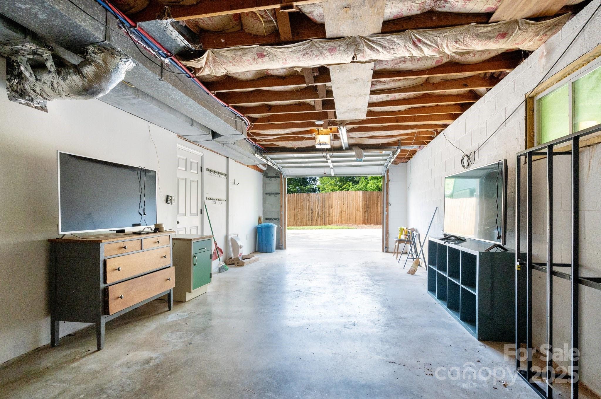 28 Spaulding Road Candler, NC 28715 - Photo 29 of 31 a kitchen with stove and cabinets
