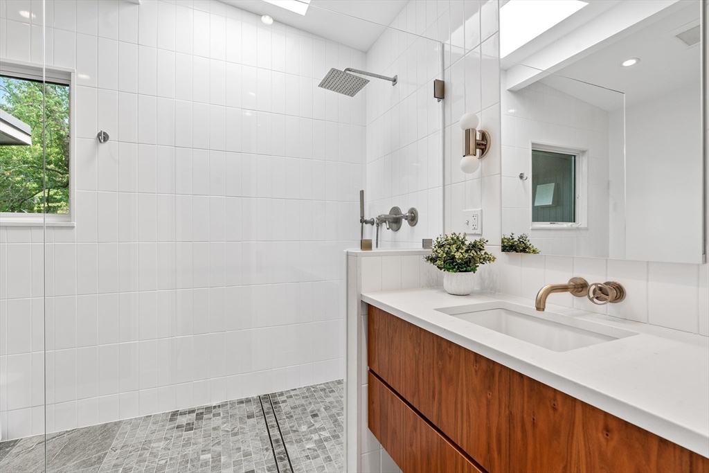 11 White Pine Knoll Road Wayland, MA 01778 - Photo 18 of 35 Gallery Image 18