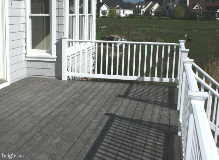 21363 Island Club Road Tilghman, MD 21671 - Photo 15 of 17 Deck