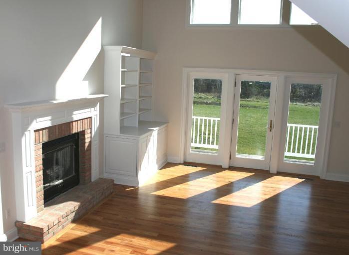 21363 Island Club Road Tilghman, MD 21671 - Photo 8 of 17 Living room from lower level