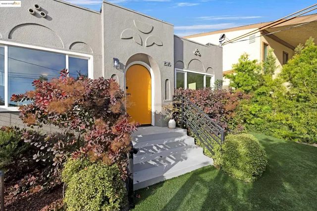 $949,000 | 1515 Derby Street, Berkeley, CA 94703