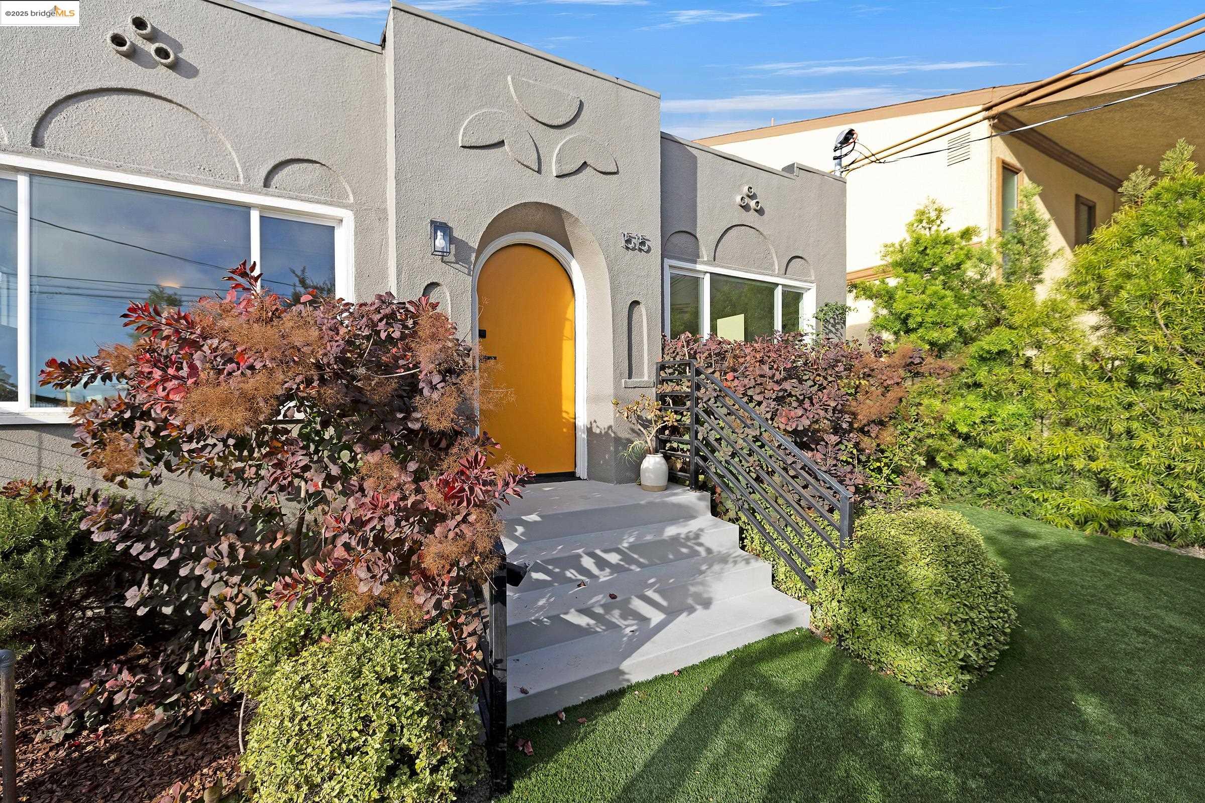 1515 Derby Street Berkeley, CA 94703 - Photo 3 of 60 a front view of a house with garden