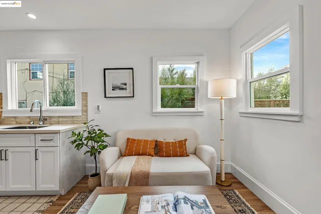 $949,000 | 1515 Derby Street, Berkeley, CA 94703