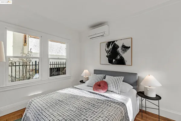 $949,000 | 1515 Derby Street, Berkeley, CA 94703