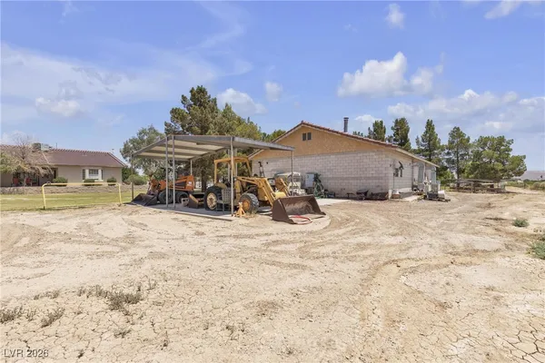 $800,000 | 825 West Ryan Avenue, Overton, NV 89040