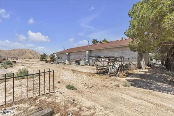 $800,000 | 825 West Ryan Avenue, Overton, NV 89040