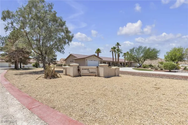 $800,000 | 825 West Ryan Avenue, Overton, NV 89040