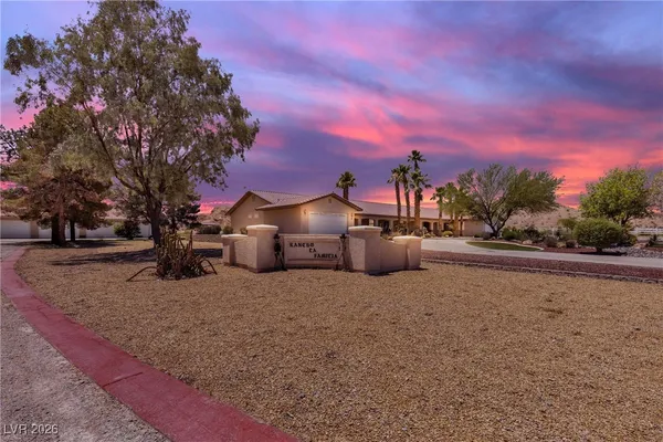 $800,000 | 825 West Ryan Avenue, Overton, NV 89040