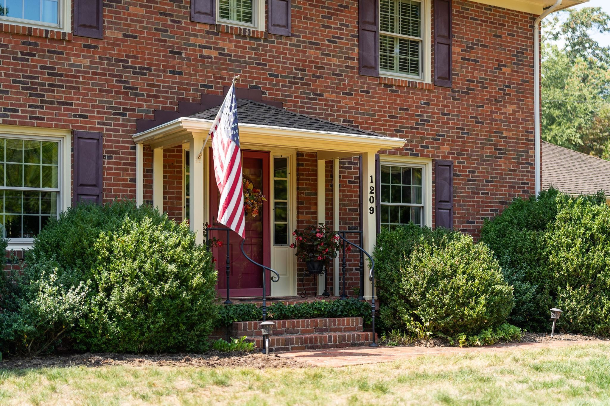 1209 Meadowbrook Road Waynesboro, VA 22980 - Photo 10 of 71 Gallery Image 10