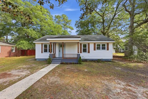 $220,000 | 513 Warren Street, Walterboro, SC 29488