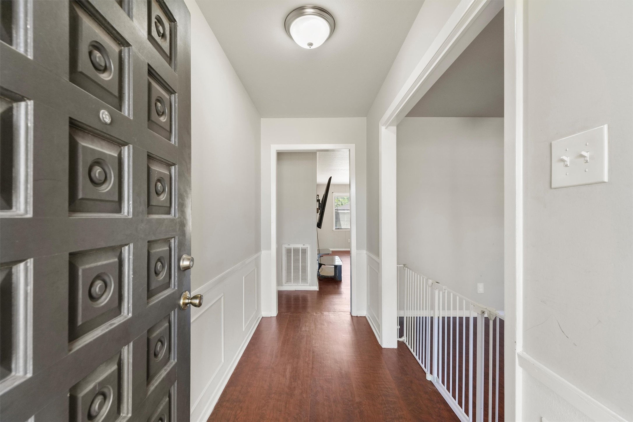 5907 Peg Street Houston, TX 77092 - Photo 2 of 16