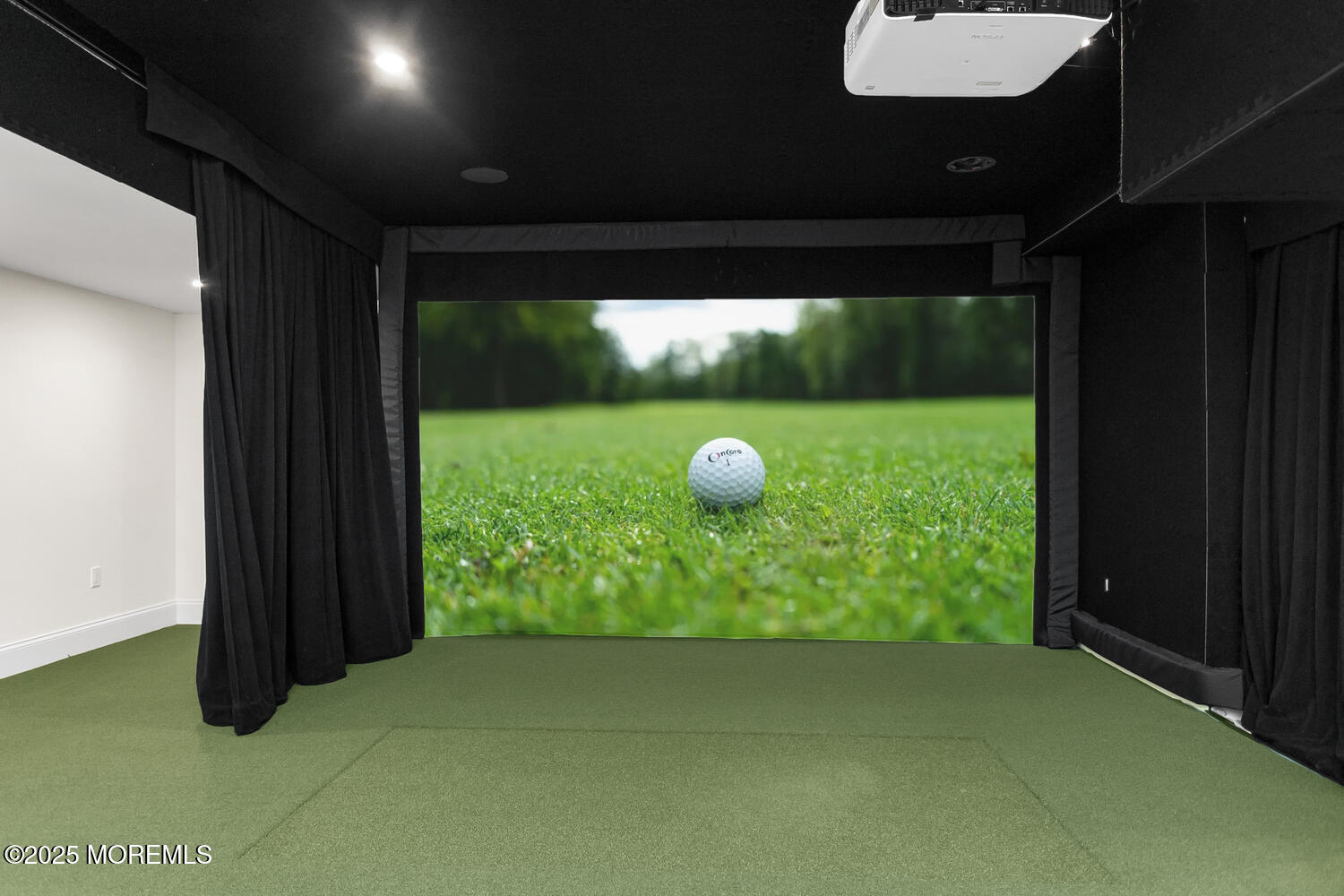 10 Edgewood Road Rumson, NJ 07760 - Photo 29 of 43 a view of a back yard