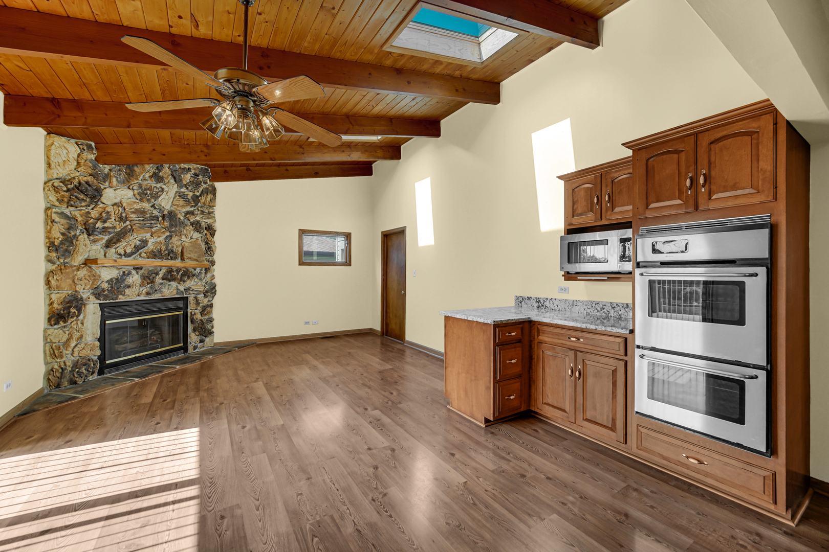 2042 West Spring Ridge Drive Arlington Heights, IL 60004 - Photo 8 of 25