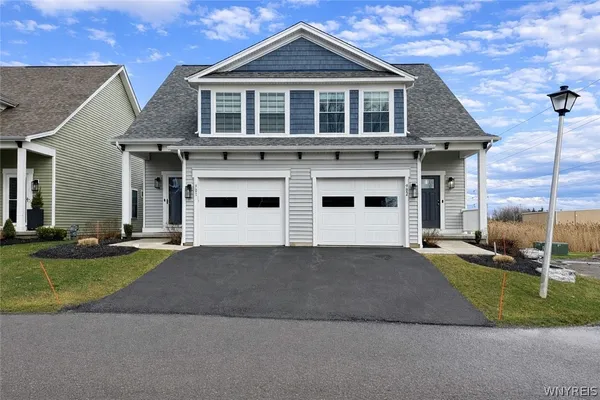 $300,000 | 902 Carriage Lane, West Seneca, NY 14224